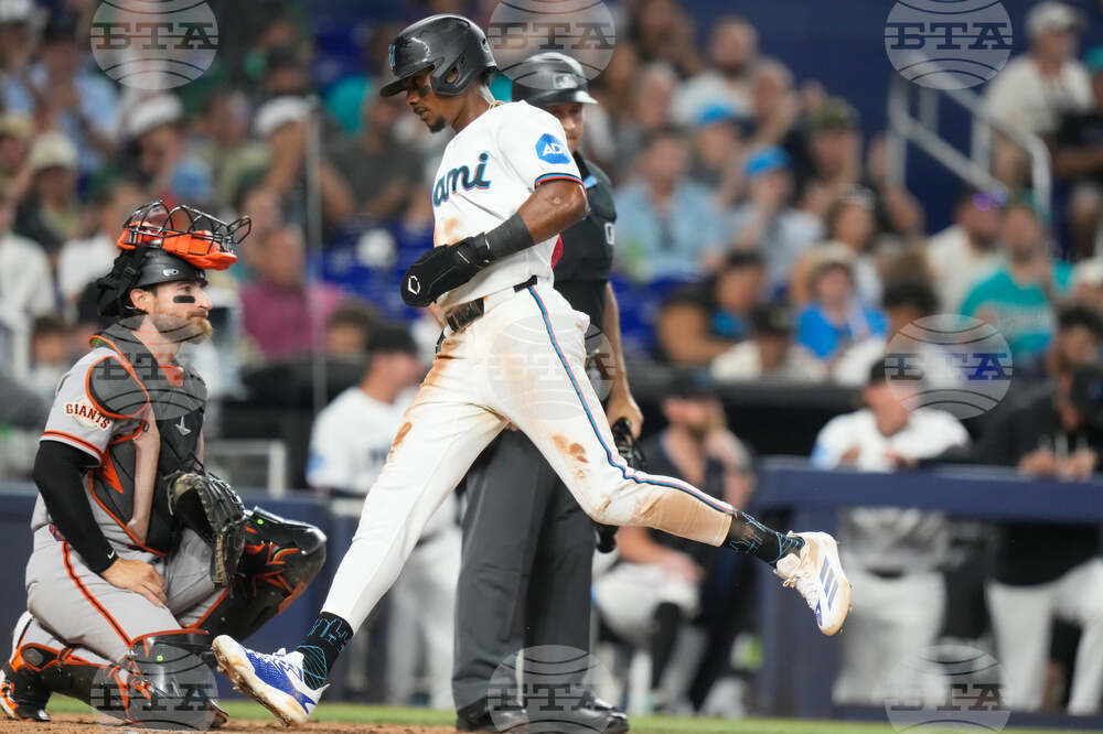 Giants Marlins Baseball