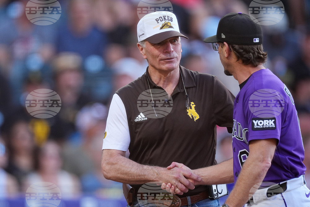 Pirates Rockies Baseball