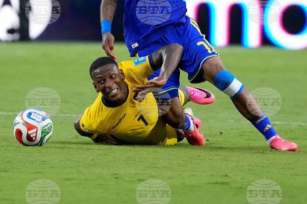 APTOPIX Curacao Ecuador WCup Soccer