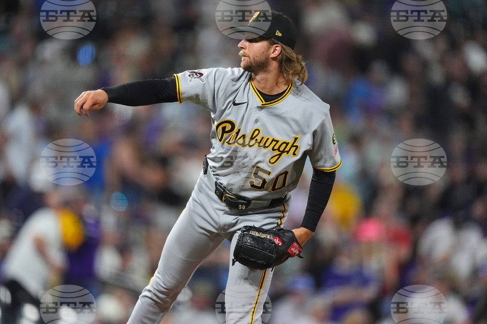 Pirates Rockies Baseball