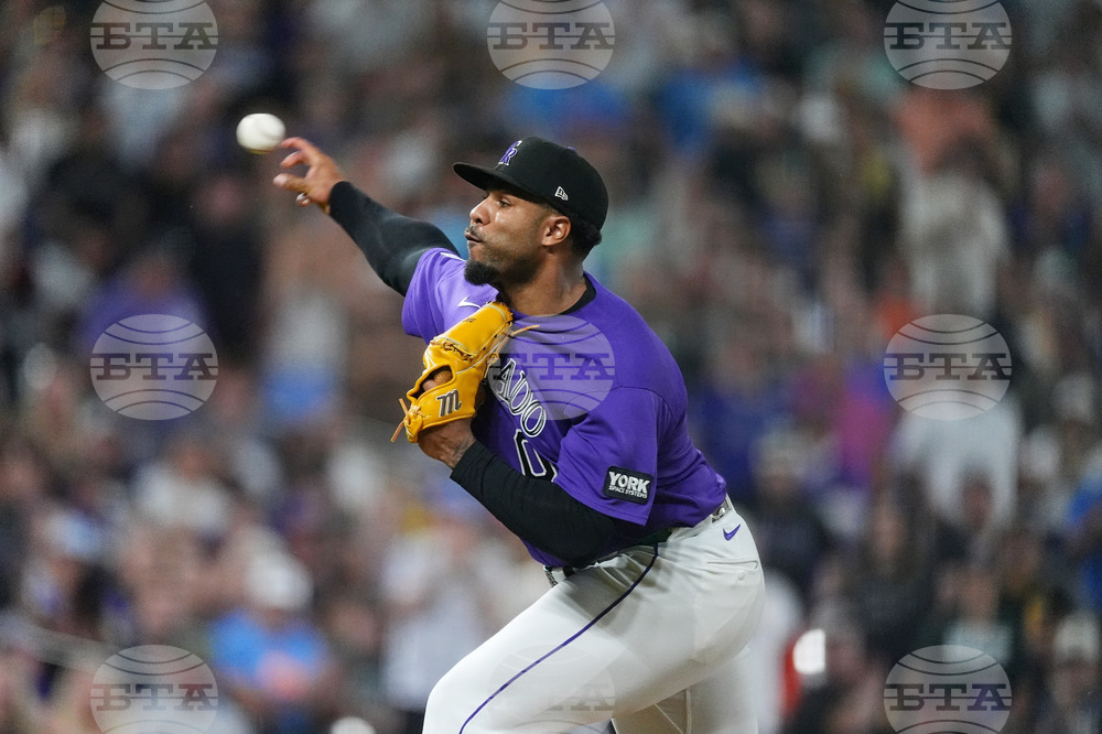 Pirates Rockies Baseball