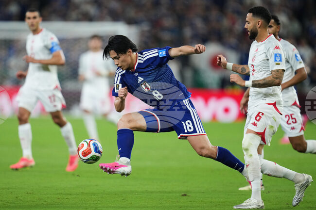 CORRECTION Japan Tunisia WCup Soccer