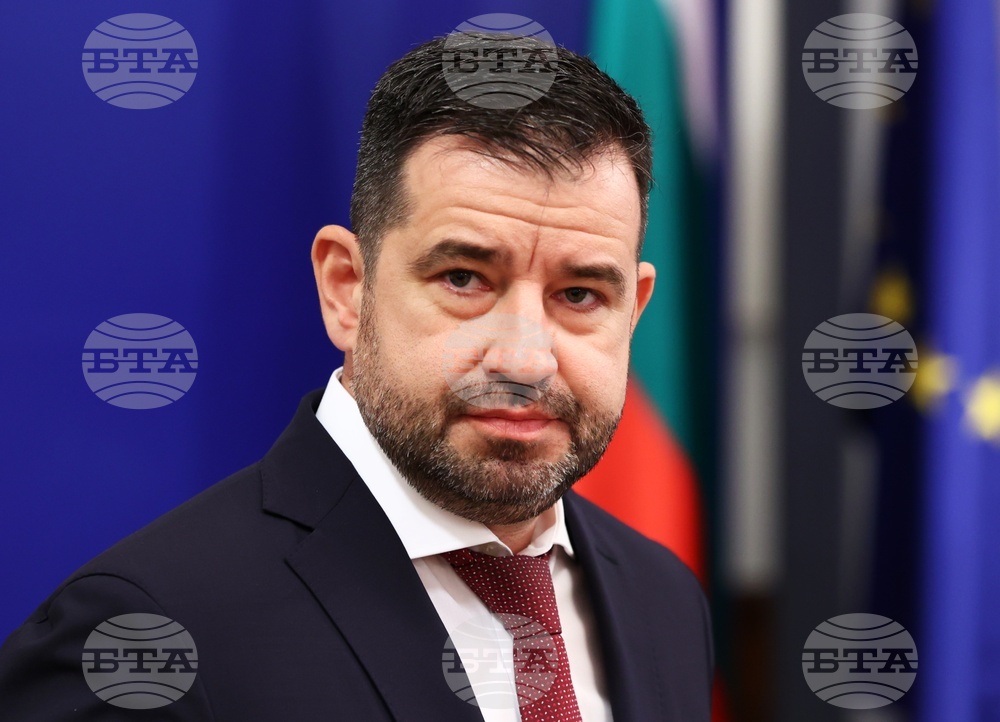 НСТС - заседание - Момчил Мавров