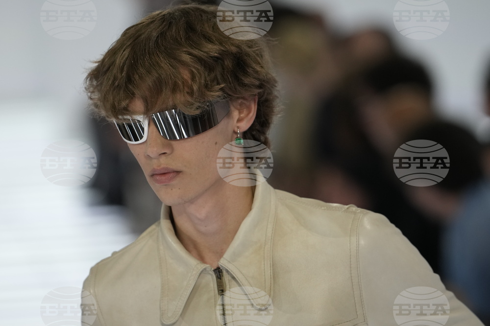 Italy Fashion Prada S/S 27