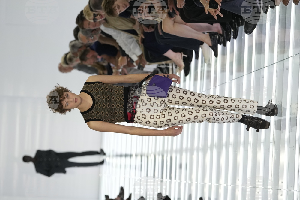 Italy Fashion Prada S/S 27