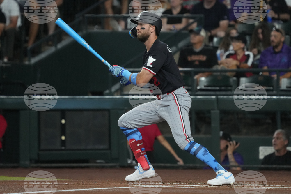 Twins Diamondbacks Baseball
