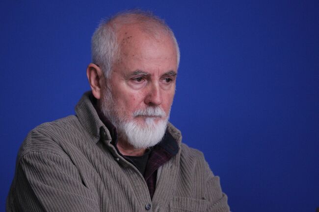 Проф. Слави Кокалов пред БТА: Винаги си представям невъзможни за изпълнение сценографии