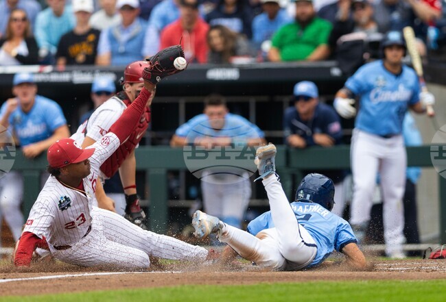 CWS Finals Baseball