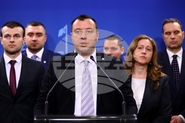 Народно събрание - ПГ „Възраждане“ - брифинг - Петър Петров