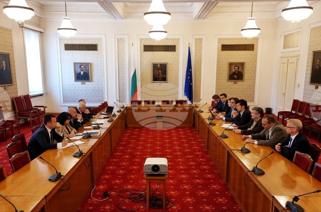 Народно събрание - ГЕРБ-СДС - ПП-ДБ - среща 