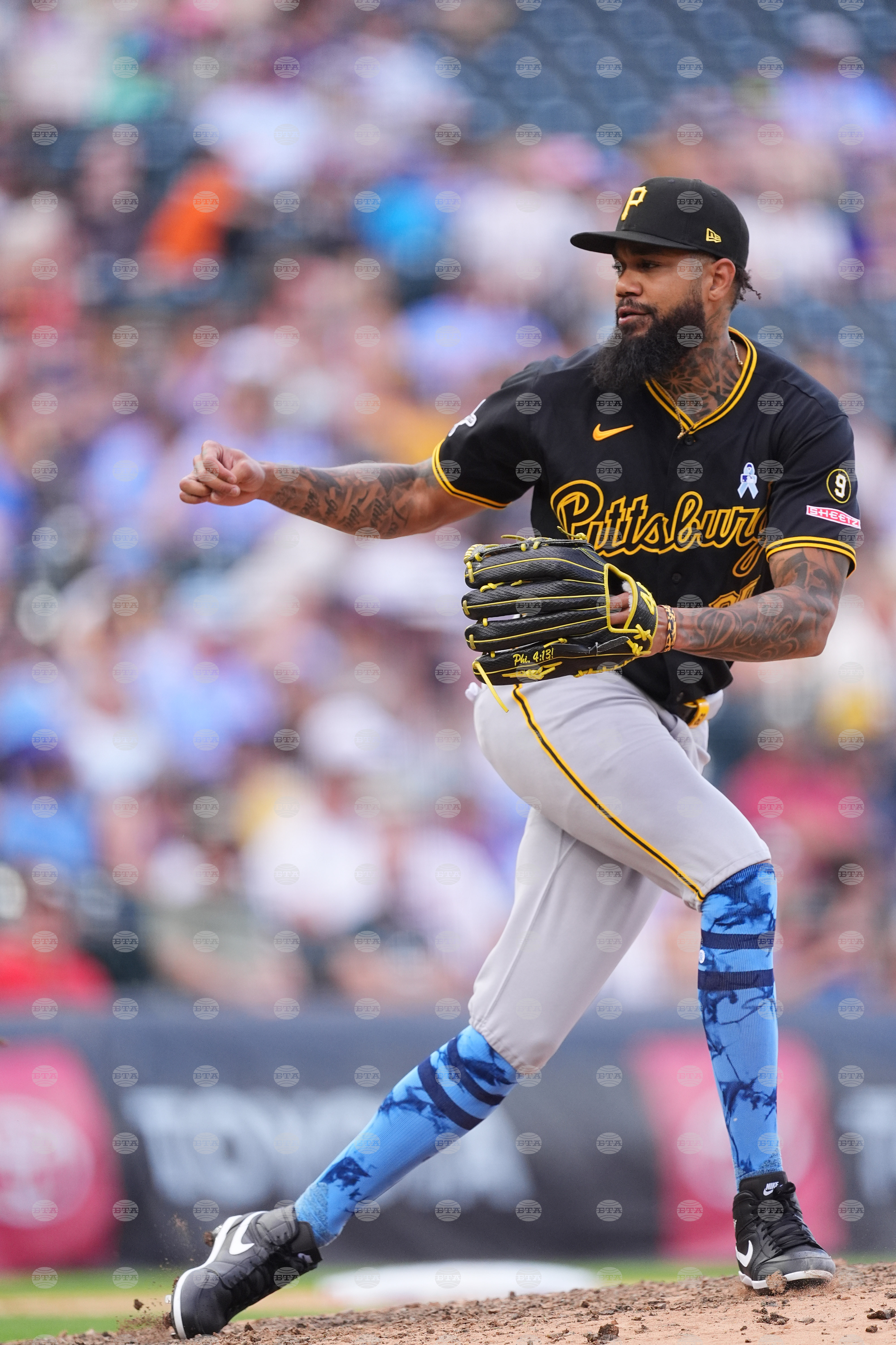 Pirates Rockies Baseball