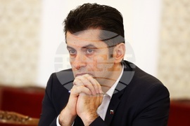 Народно събрание - ГЕРБ-СДС - ПП-ДБ - среща - Кирил Петков