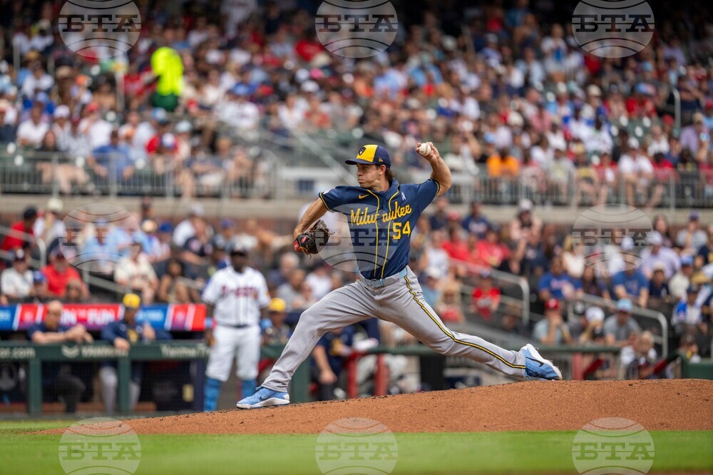 Brewers Braves Baseball