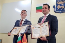 Кърджали - протокол за побратимяване - подписване