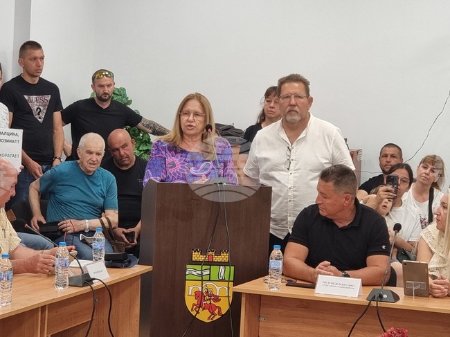 Новоизбраният кмет на радомирското село Долна Диканя положи клетва пред Общинския съвет