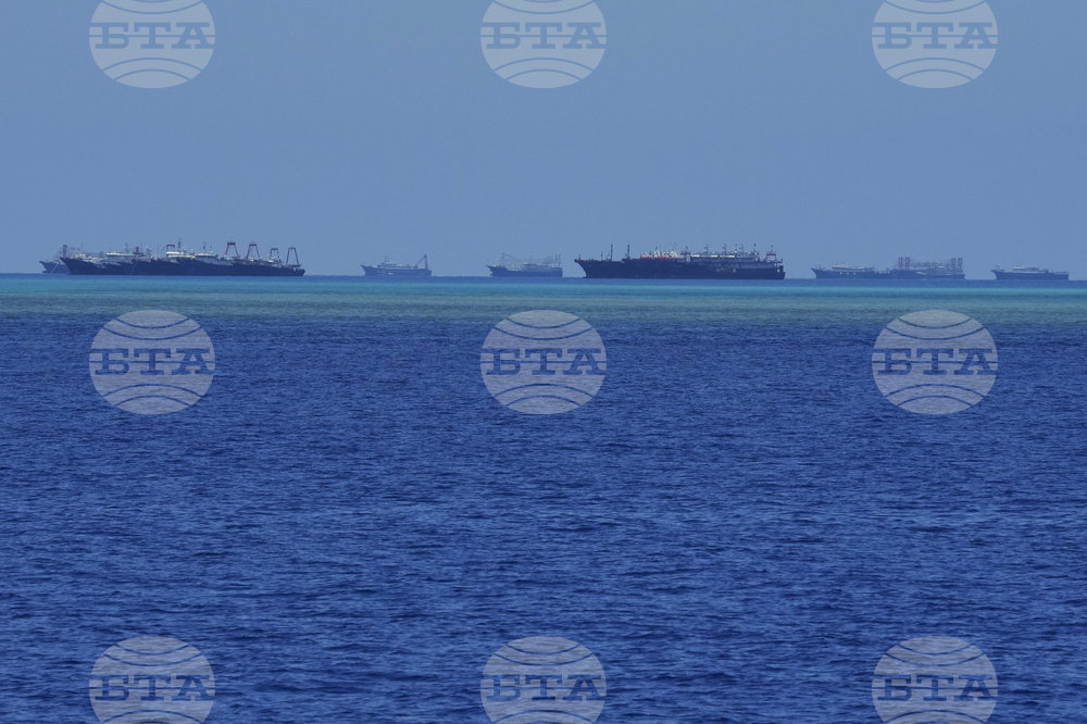 Китай започва военни учения в спорен район в Южнокитайско море