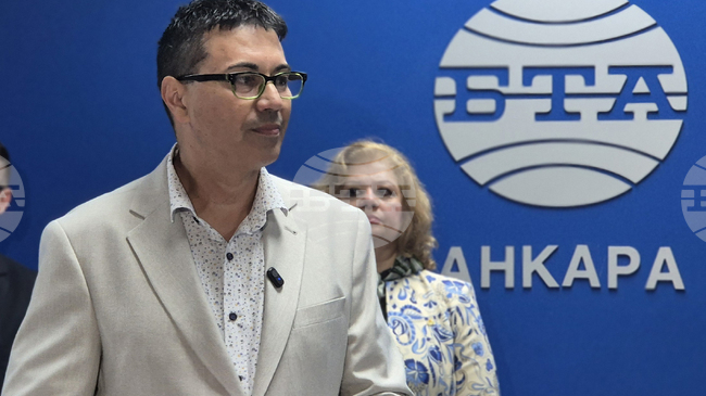Изданието на БТА „БГ СПА“ е изключително сериозен труд, заяви Красимир Мартинов от БНР на представянето на каталога на турски език в Анкара