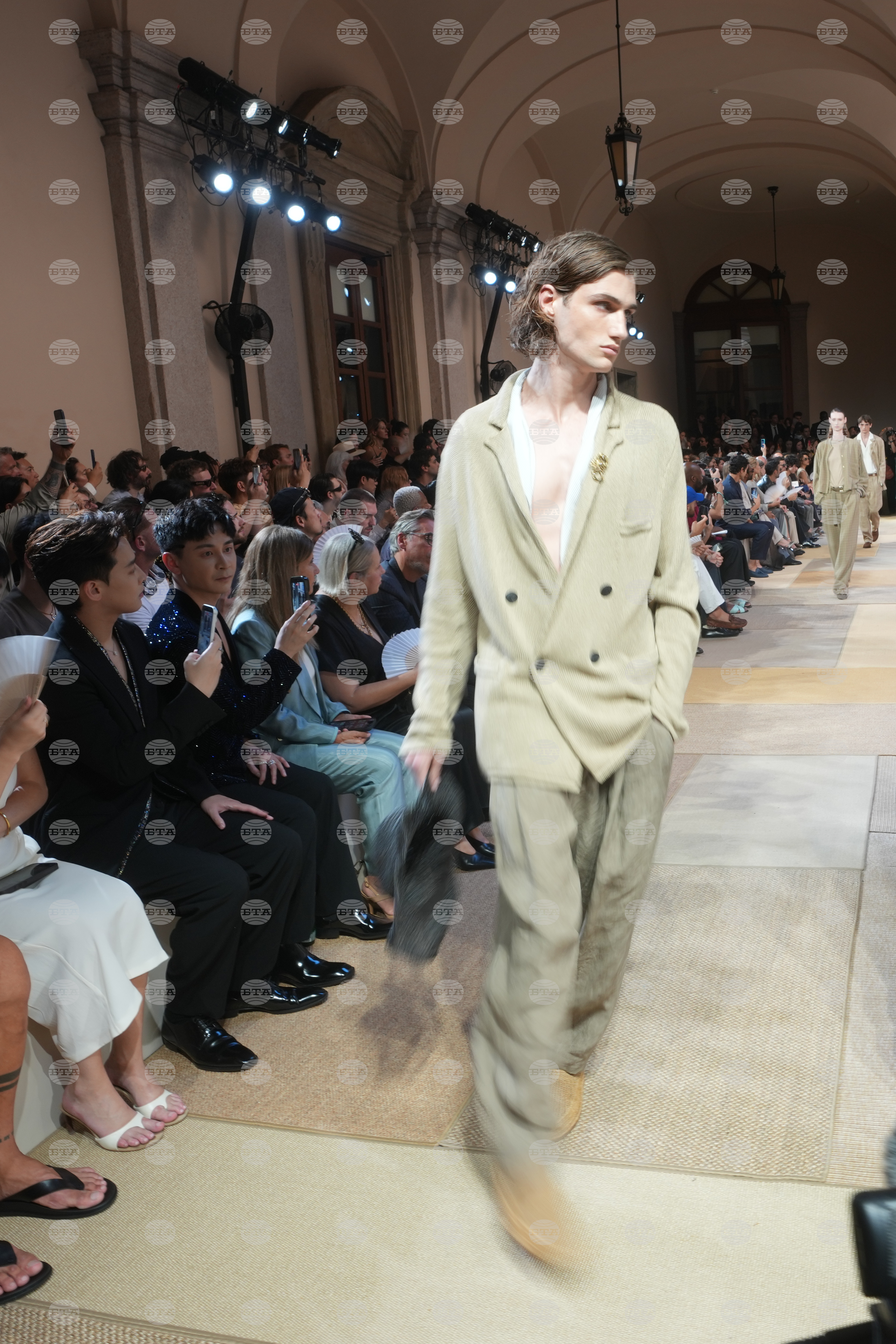 Italy Fashion Giorgio Armani S/S 27