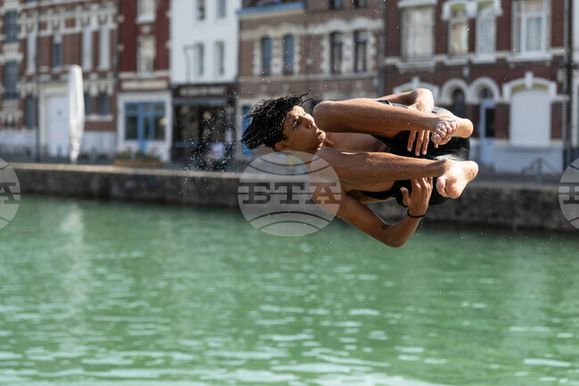 APTOPIX France Exteme Weather Heat