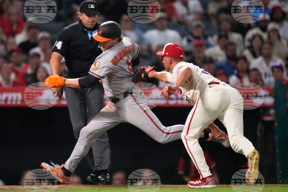 CORRECTION Orioles Angels Baseball