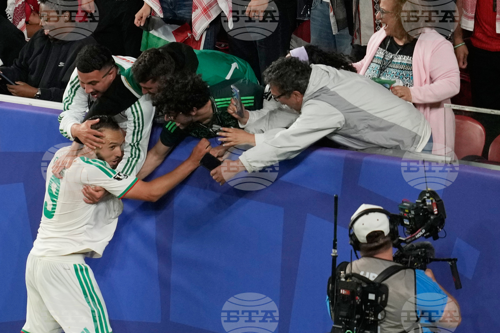 Algeria Jordan WCup Soccer