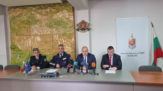 Около 1000 полицейски служители ще бъдат ангажирани с охраната на обществения ред във връзка с мача между Ботев (Пловдив) и Левски