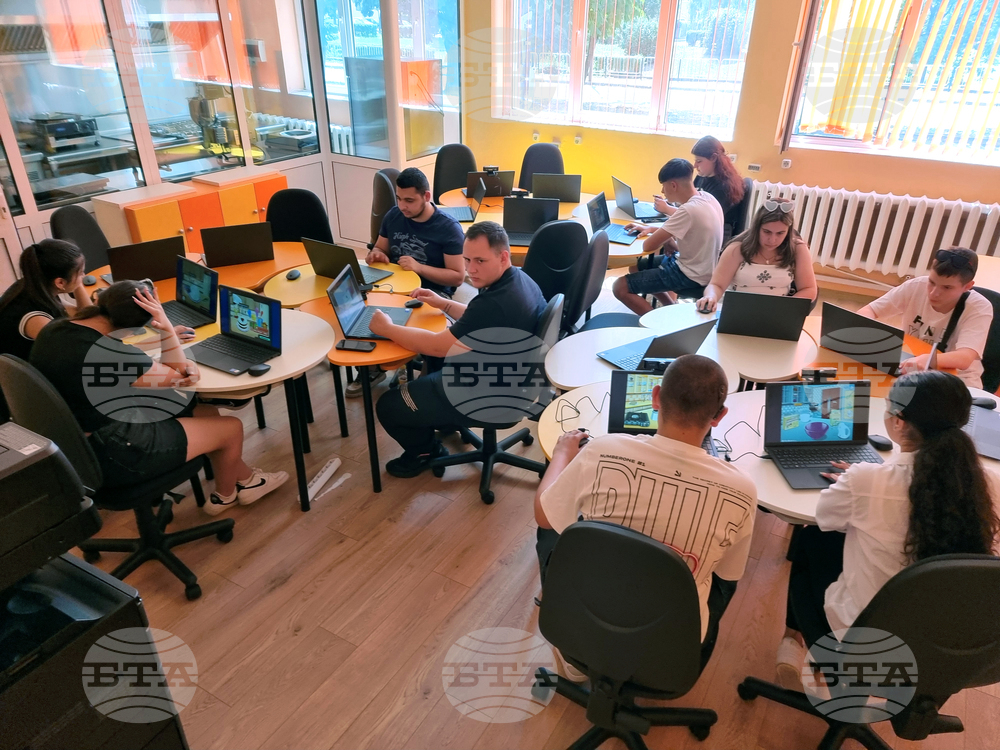 Кюстендил - STEM центрове - училища - откриване