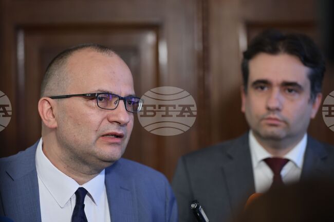 Democratic Bulgaria Warns 5.7% Budget Deficit Draws Comparisons to Zhan Videnov Government