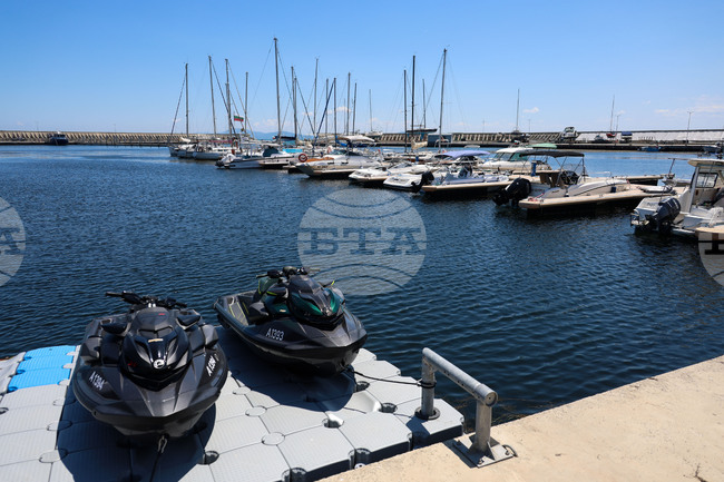 В българските морски пристанища ще бъде въведен електронен обмен на информация 