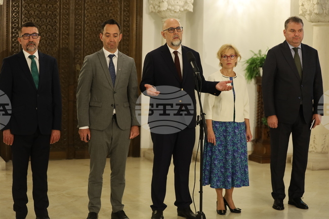 Различни варианти за правителство на малцинството представиха от Демократичния съюз на унгарците в Румъния на консултациите с президента Никушор Дан