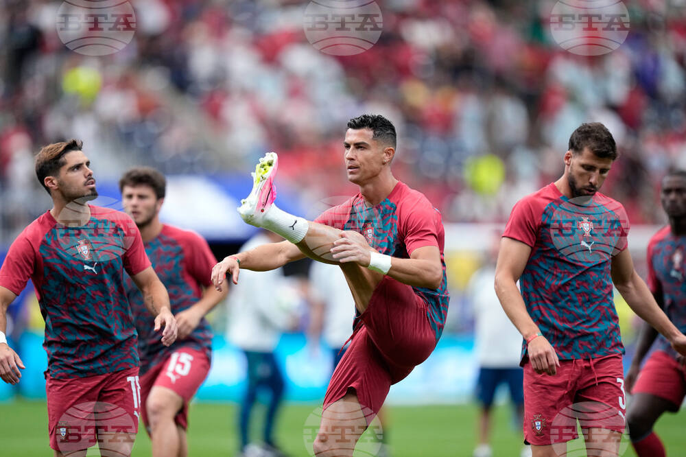 Uzbekistan Portugal WCup Soccer