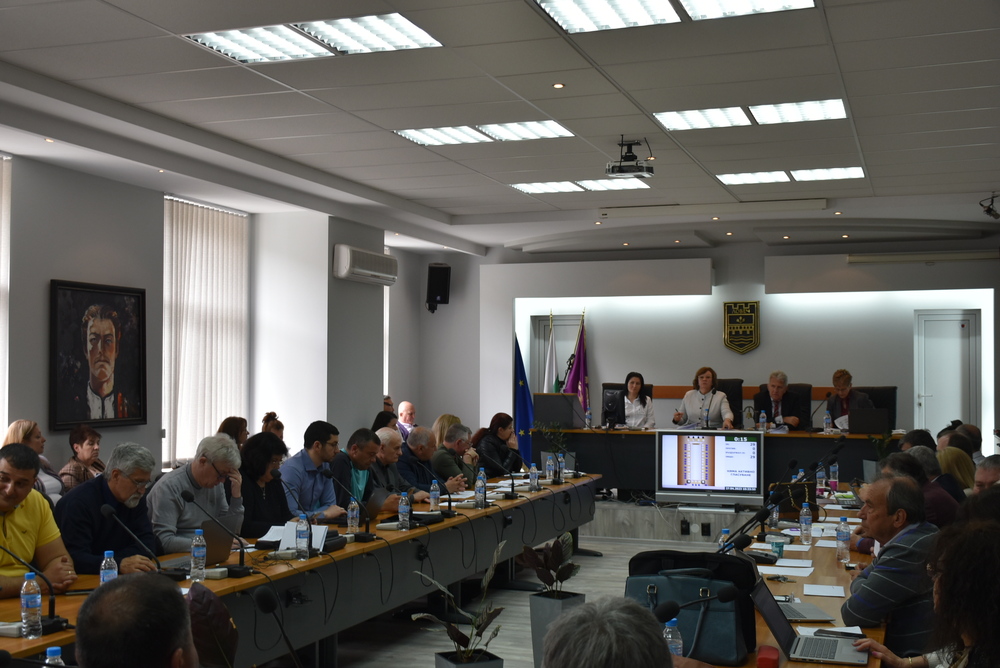 Община Ловеч: Общинските съветници в Ловеч приеха разчет на капиталовите разходи за 2023 година