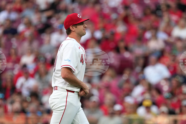 Brewers Reds Baseball