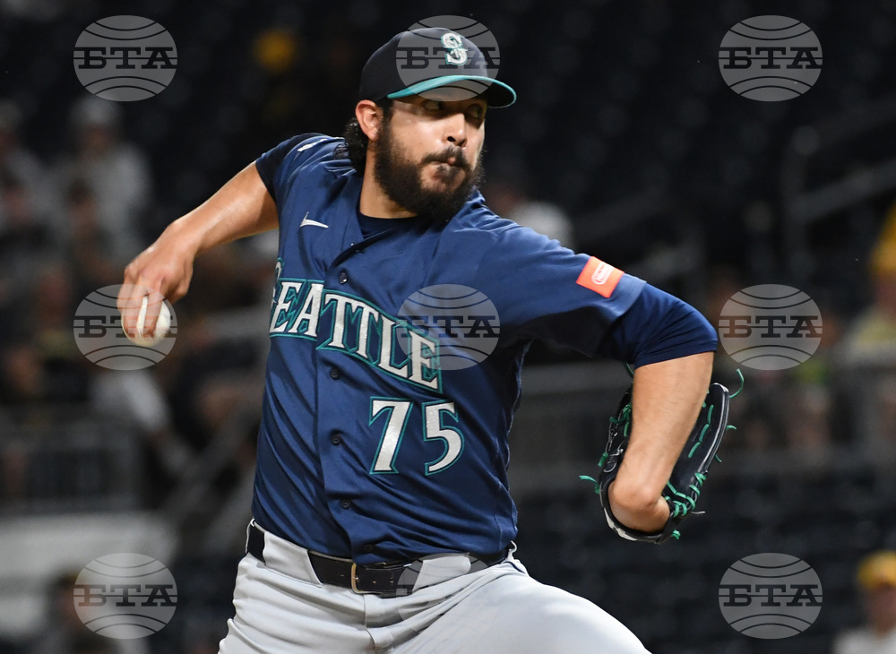 Mariners Pirates Baseball