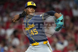 Brewers Reds Baseball