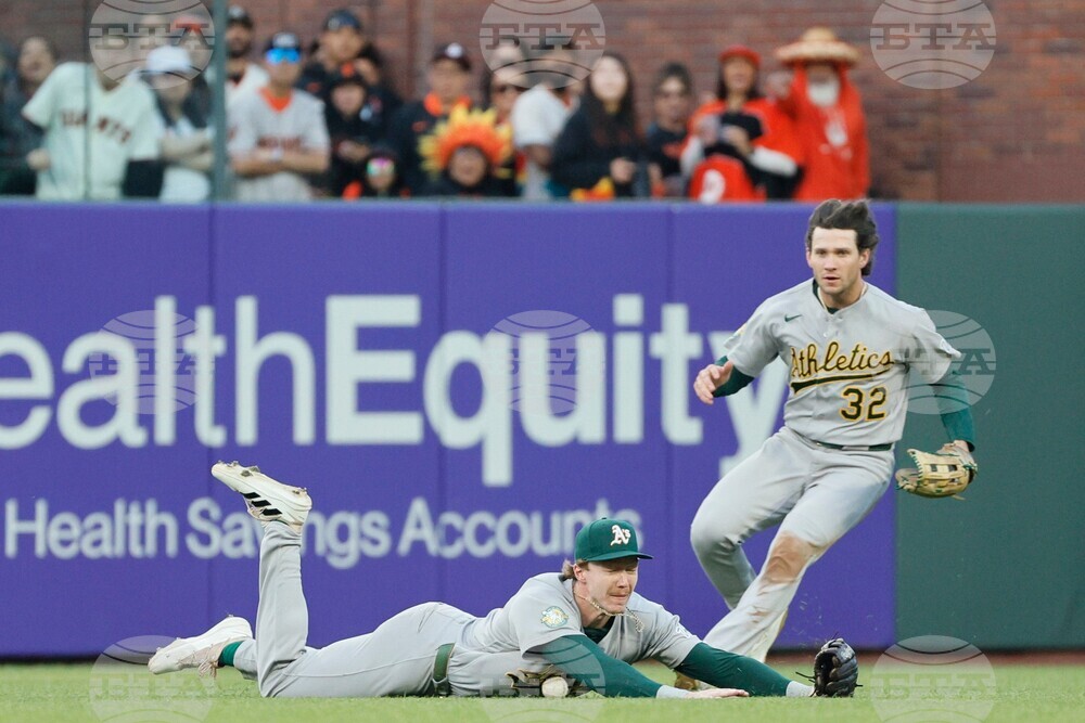 Athletics Giants Baseball