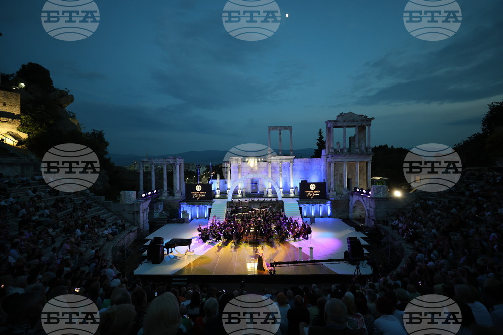 Пловдив - фестивал „Opera Open” - „Тракийски награди за класическа музика” - концерт