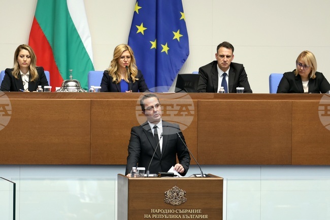 Санкциите спрямо Русия костват на България десетки милиарди, каза в декларация Цончо Ганев от "Възраждане"