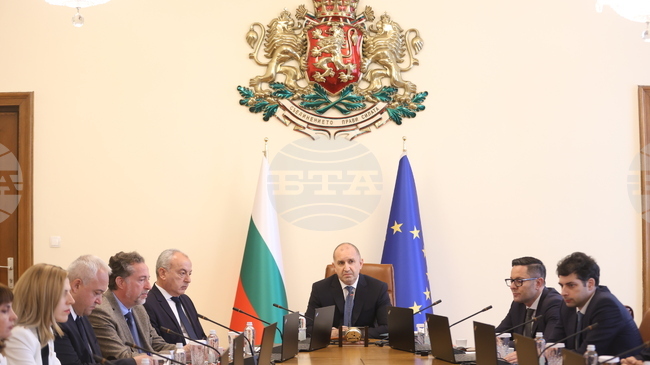 Заложеният дефицит в проекта на държавния бюджет за 2026 г. ще бъде над 3%, каза министър-председателят Румен Радев 