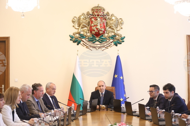 Заложеният дефицит в проекта на държавния бюджет за 2026 г. ще бъде над 3%, каза министър-председателят Румен Радев 
