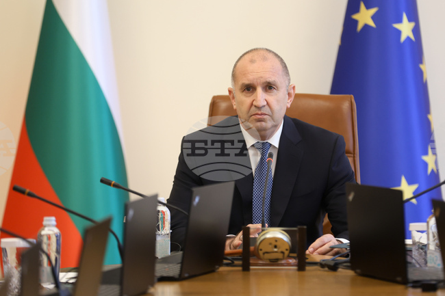 No Mass Layoffs in Administration without Proper Analysis, PM Radev Says