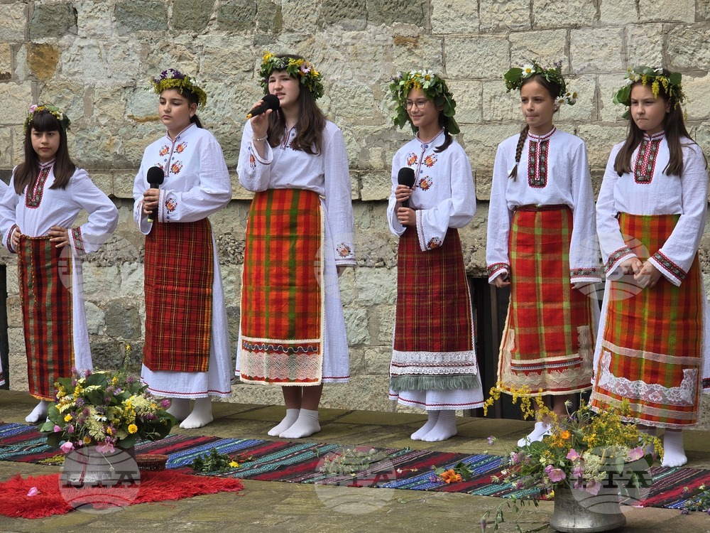 Кърджали - Еньовден - възстановка