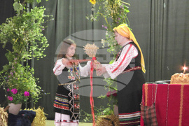 Село Петърница - Еньовден - жътва