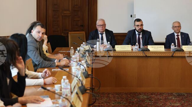 Комисията по образованието и науката в Народното събрание разглежда годишния доклад на Българската академия на науките за 2025 г.
