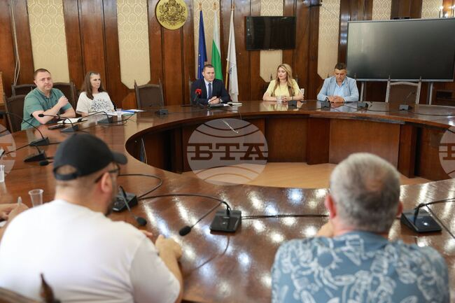 Новият плувен комплекс в Парка на младежта в Русе е на финална права, заяви кметът Пенчо Милков