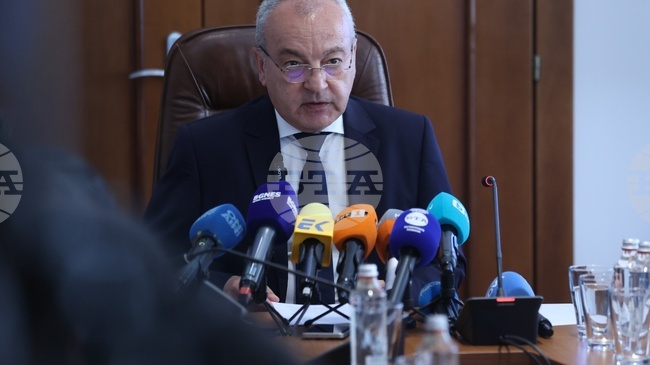 Приходите отдавна са изостанали спрямо разходите, каза финансовият министър Гълъб Донев за проекта на държавен бюджет за 2026 г.