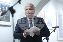 „Журналистиката - моята стихия. Любен Генов на 90“ - фотоизложба