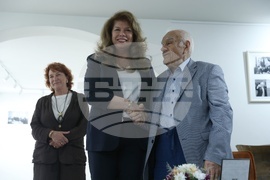 „Журналистиката - моята стихия. Любен Генов на 90“ - фотоизложба