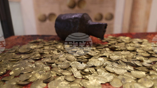 Exhibition in Plovdiv Shows Bulgaria's Largest Medieval Gold Coin Hoard 