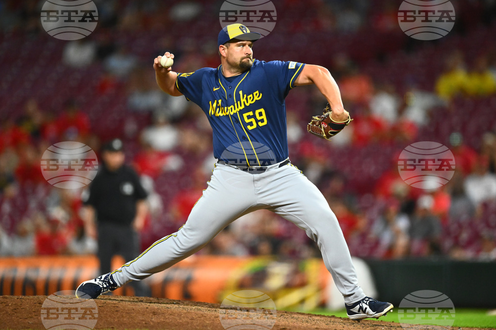 Brewers Reds Baseball
